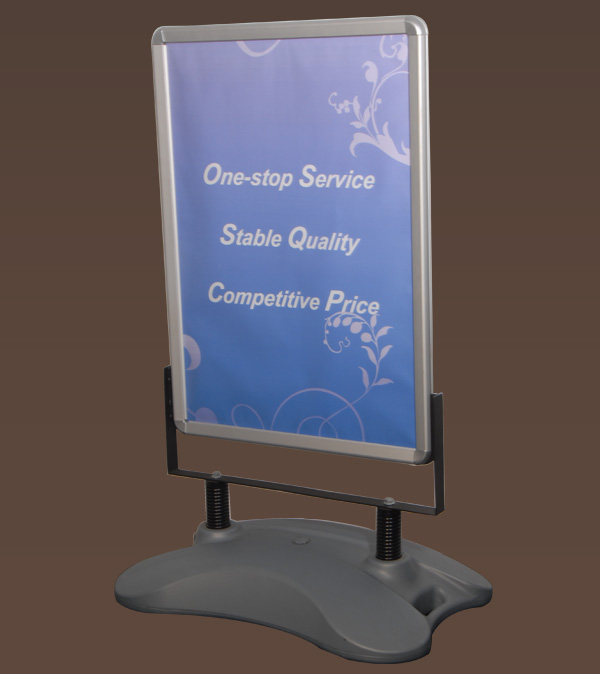 Outdoor Pavement Stand